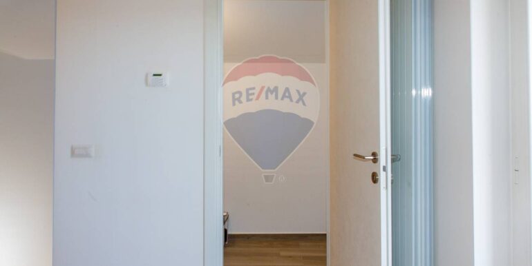 20251112100447-1000296-16