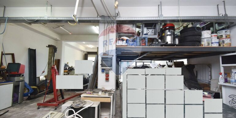 20251112124936-1000350-11