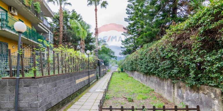 20251112163819-1000413-3