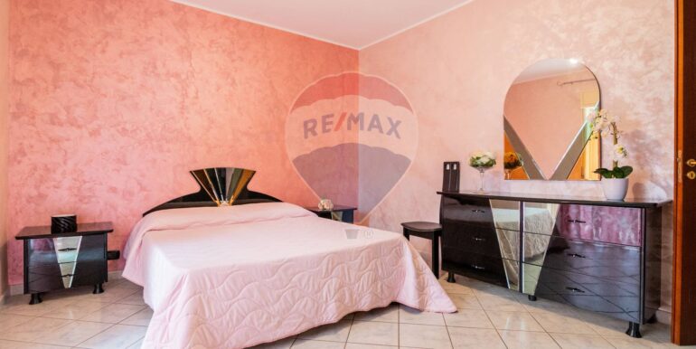 20251112163821-1000413-13