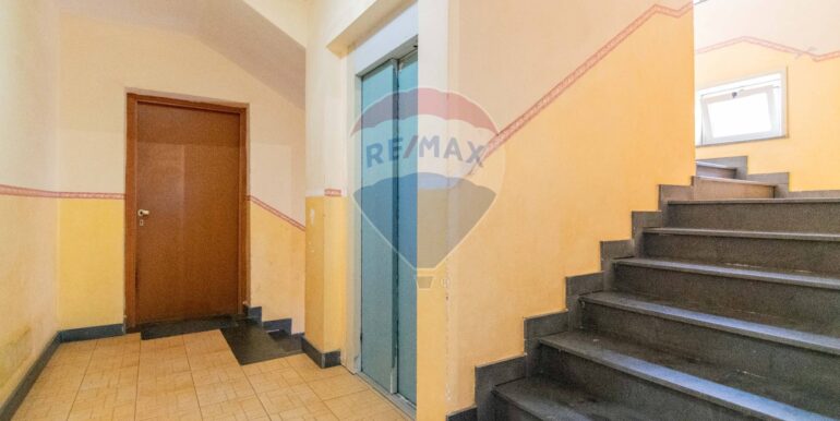 20251112163821-1000413-8