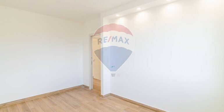 20251112172017-993692-33