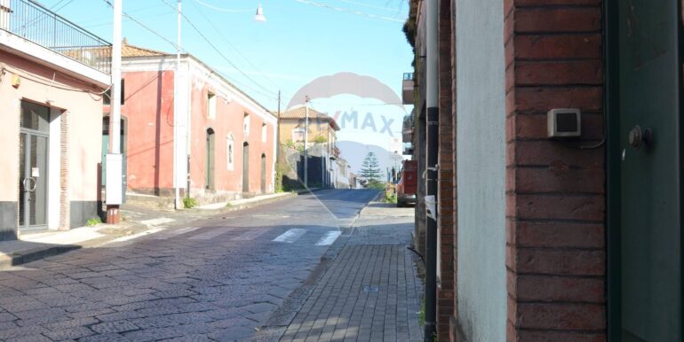 20251112175146-998282-4