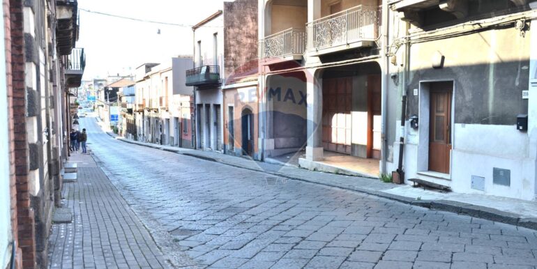 20251112175149-998282-5