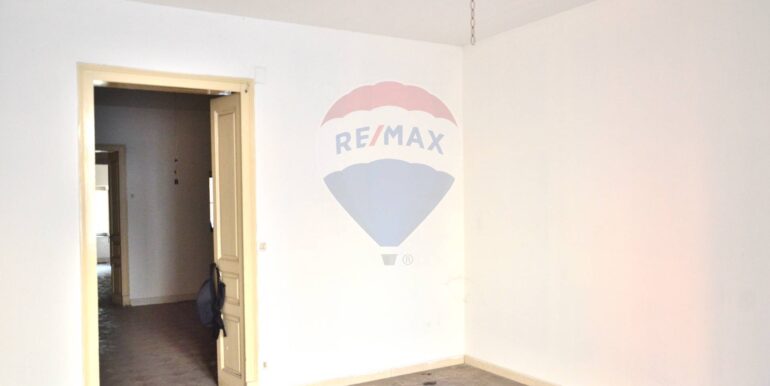 20251112175200-998282-9