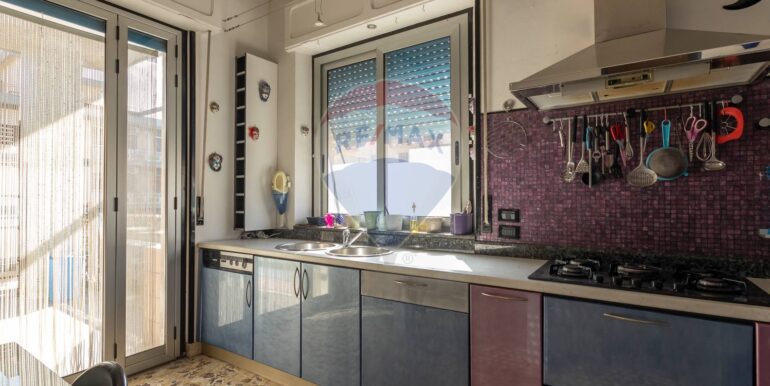 20251112180402-1000430-9