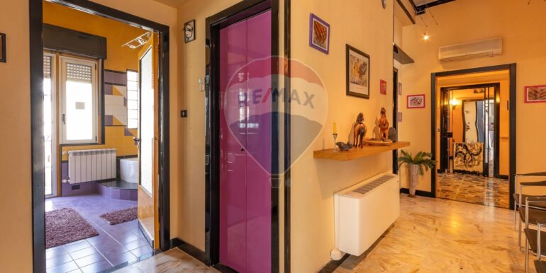 20251112180421-1000430-15