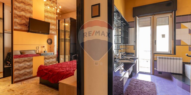 20251112180428-1000430-17