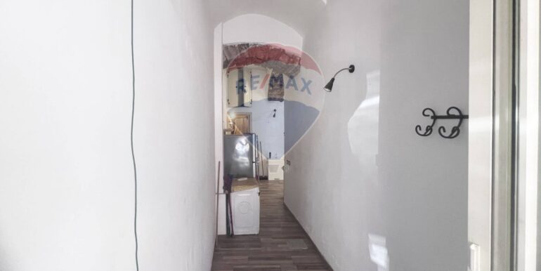 20251112183322-999758-13