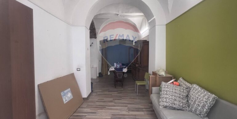 20251112183335-999758-16