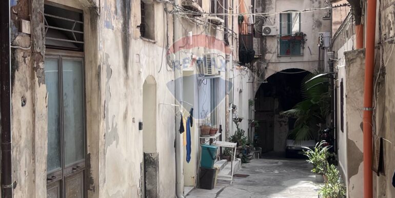 20251112183348-999758-19