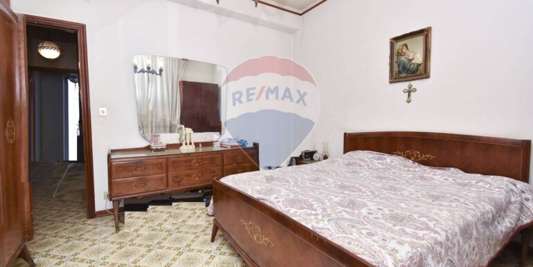 20251112183707-995985-22