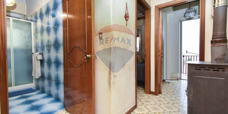 20251112183710-995985-23