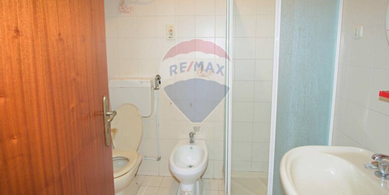 20251112193823-1000487-8