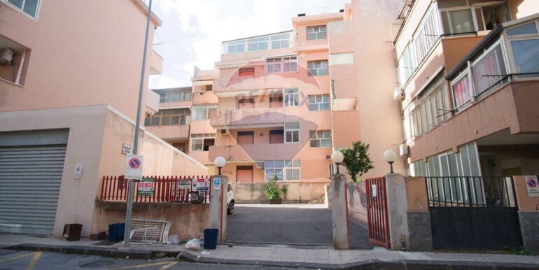 20251112194012-1000487-27