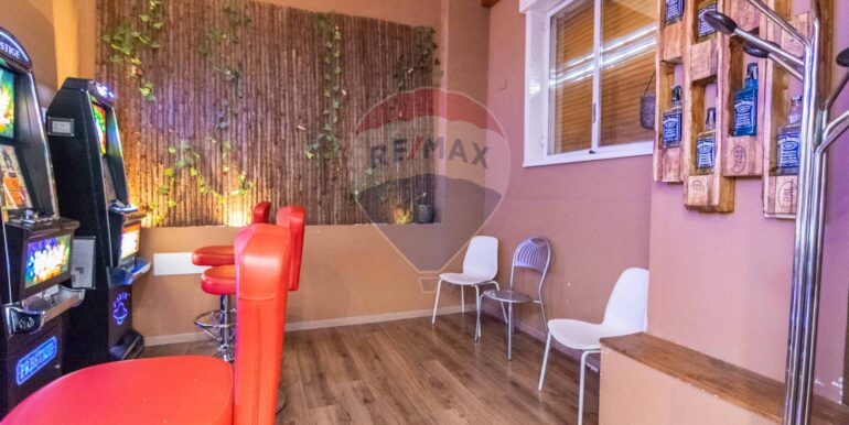 20251112194951-1000283-5