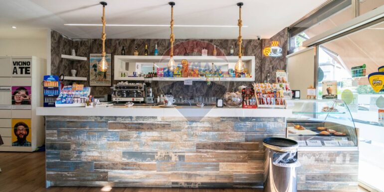 20251112195007-1000283-10