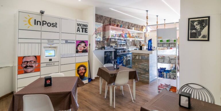 20251112195010-1000283-11