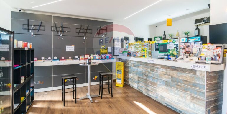 20251112195027-1000283-16