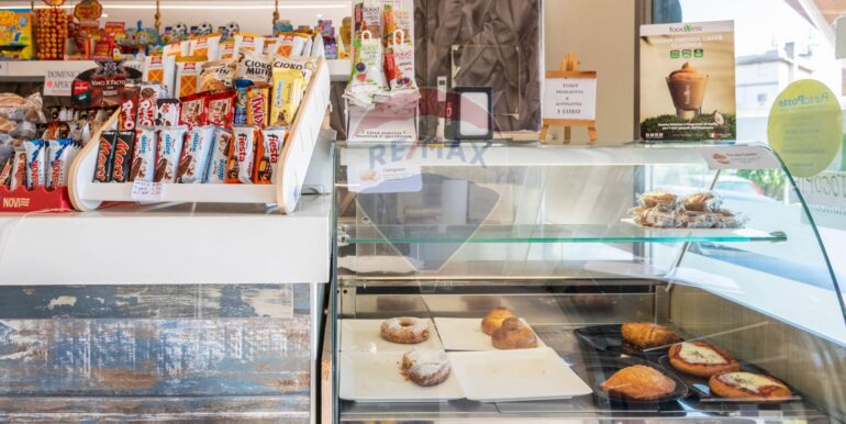 20251112195043-1000283-21