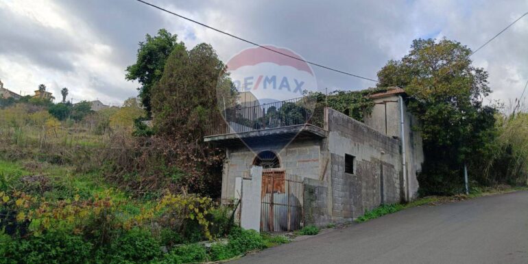 20251112205308-1000493-1