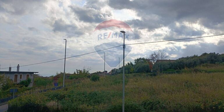 20251112210112-1000493-13