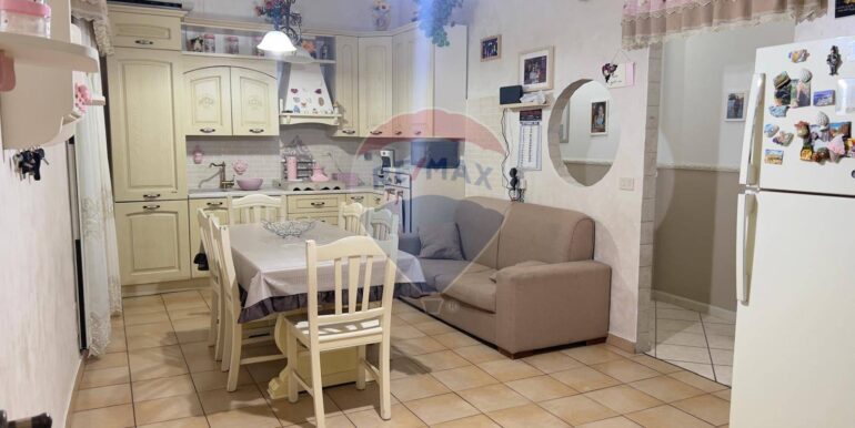 20251112213309-1000490-2