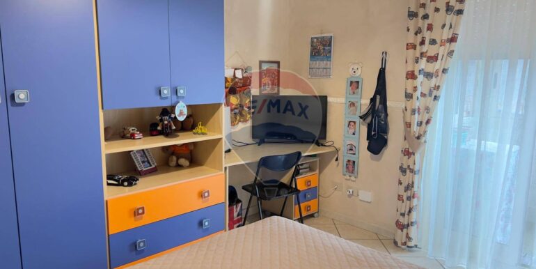 20251112213322-1000490-7