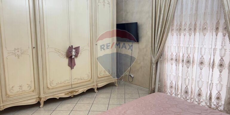 20251112213333-1000490-11