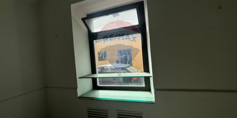 2025111280906-1000280-18