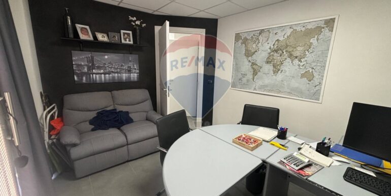 2025111281317-1000281-10