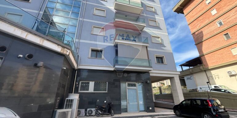 2025111281317-1000281-9