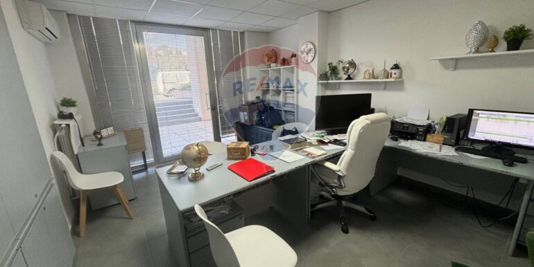 2025111281319-1000281-18