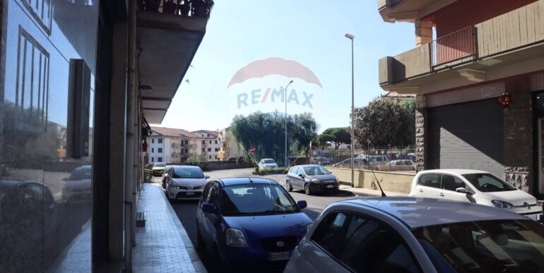 20251113102759-1000403-1