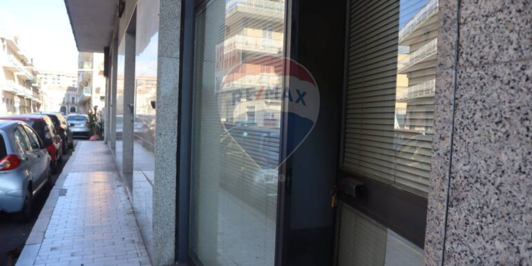 20251113102811-1000403-6