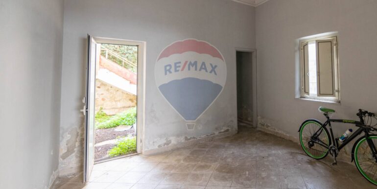 20251113103114-1000515-7