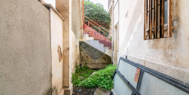 20251113103523-1000515-11