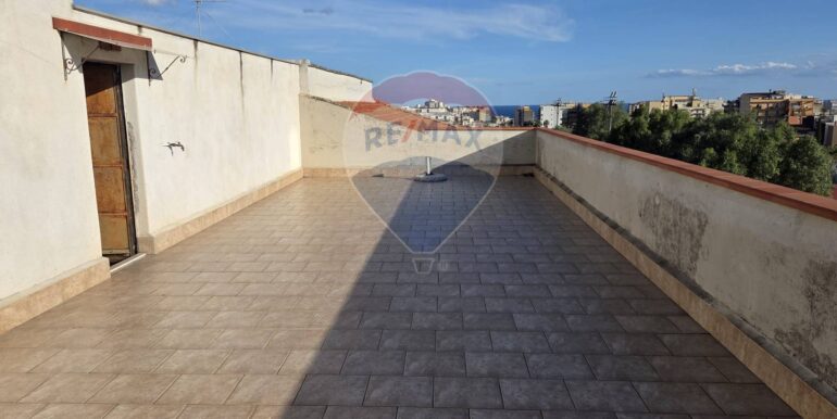 20251113121845-1000560-8