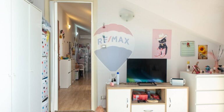 20251113160902-1000310-22