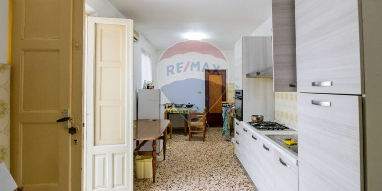 20251113165147-1000626-2