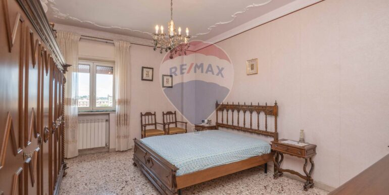 20251113172045-1000331-8