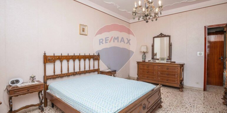 20251113172050-1000331-9