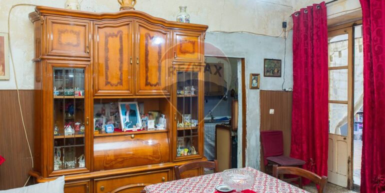 20251113173554-999974-6