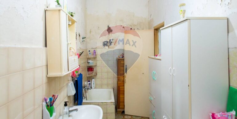 20251113173631-999974-18