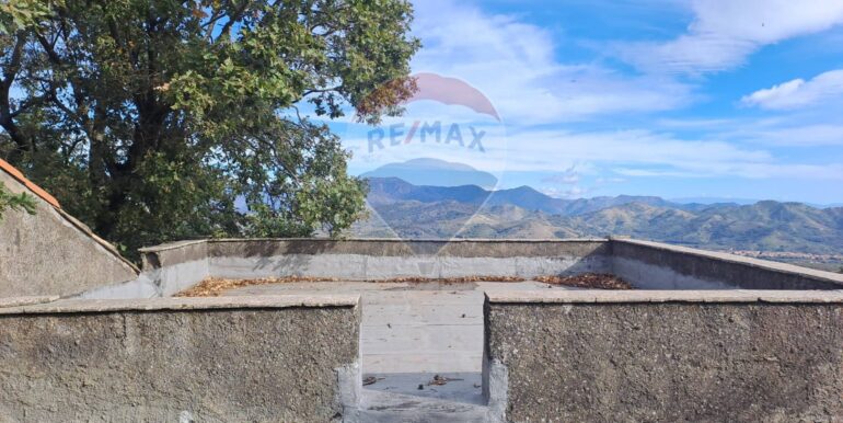 20251113181312-1000664-1