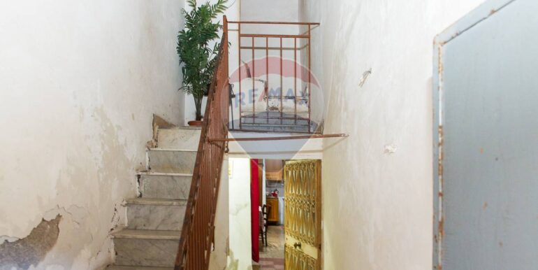 20251113183149-1000665-2