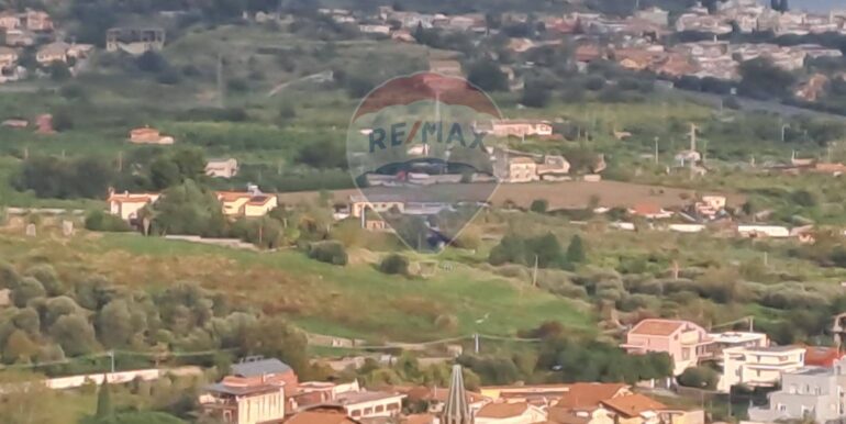 20251113203259-1000681-1