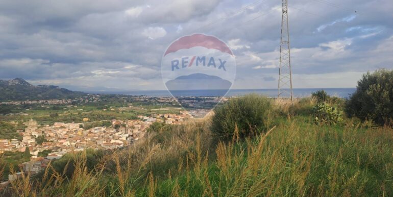 20251113203324-1000681-11