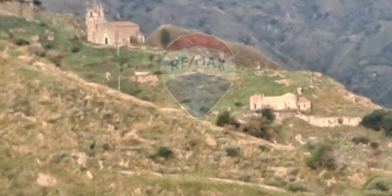 20251113203339-1000681-15