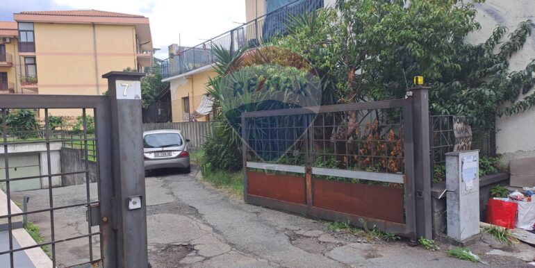 20251113213943-998466-15